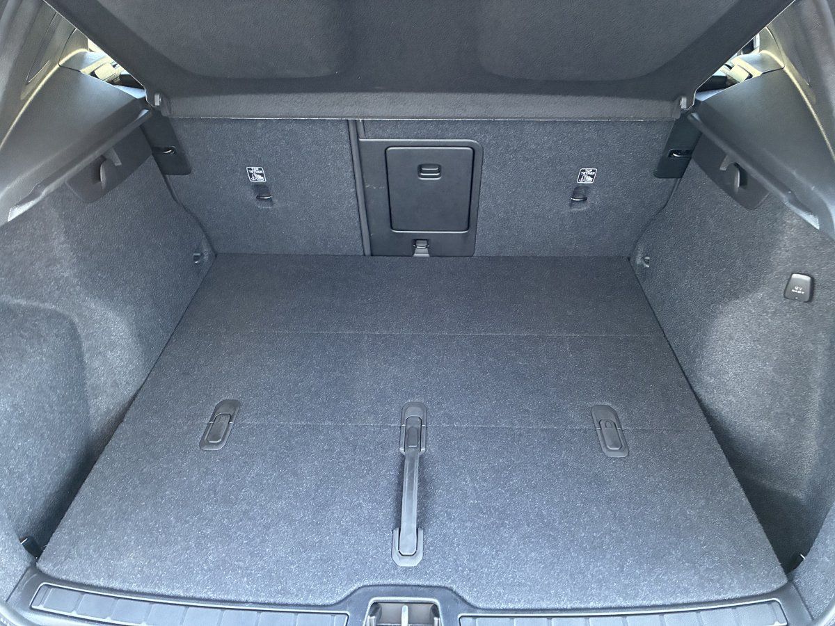 Volvo XC40 B3 Ultra Black Edition Pixel-Led Business M foto 6