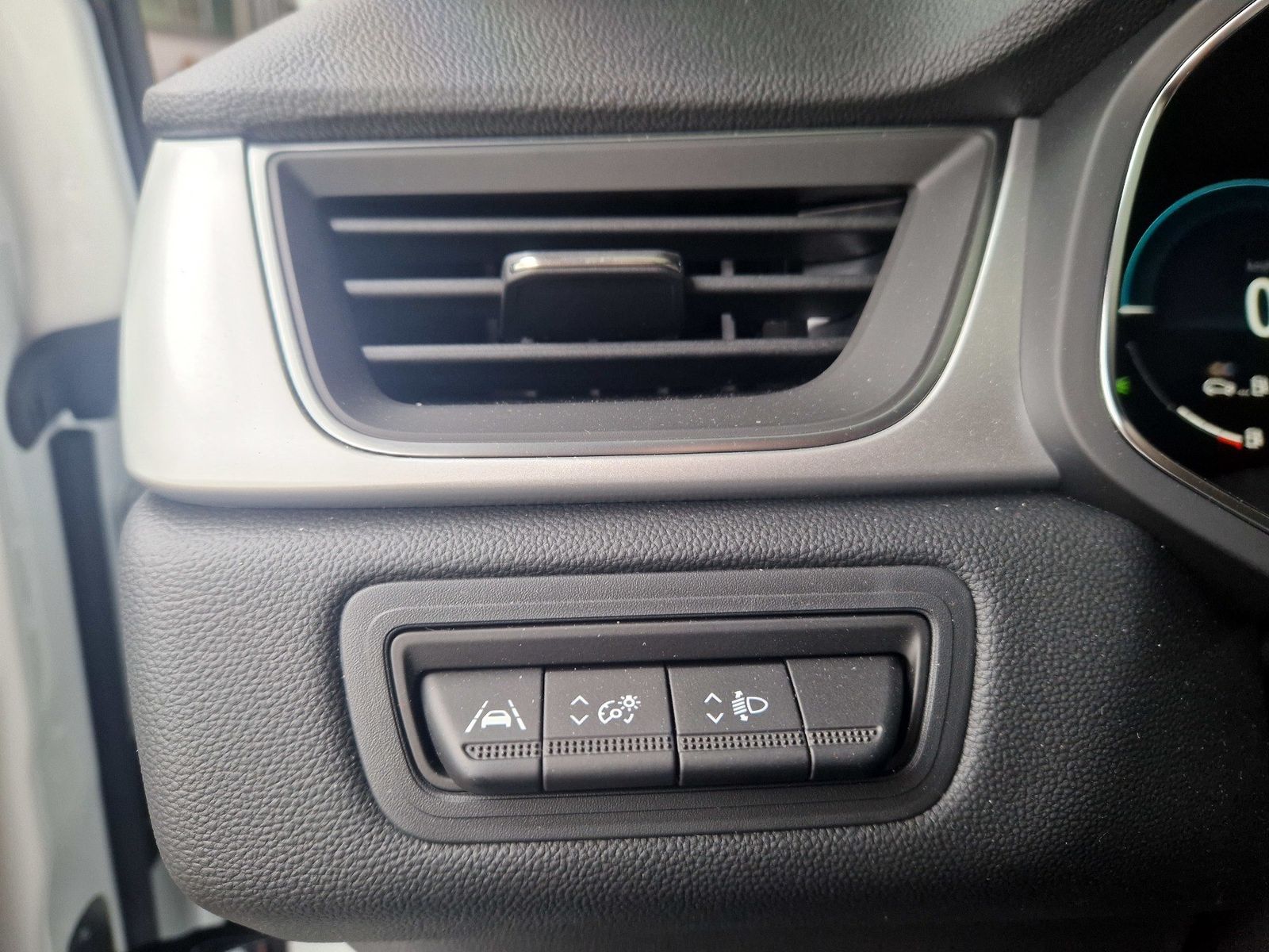 Fahrzeugabbildung Renault Captur Techno Full Hybrid 145