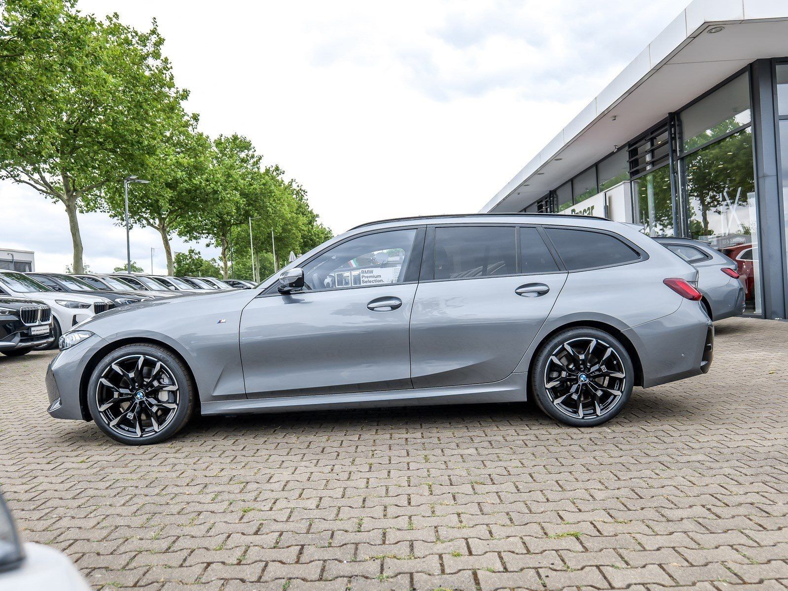 BMW 330 - Bild 9