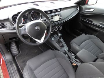 Alfa Romeo Giulietta 1.6 JTDm 16V TCT Super Automatik Tempo