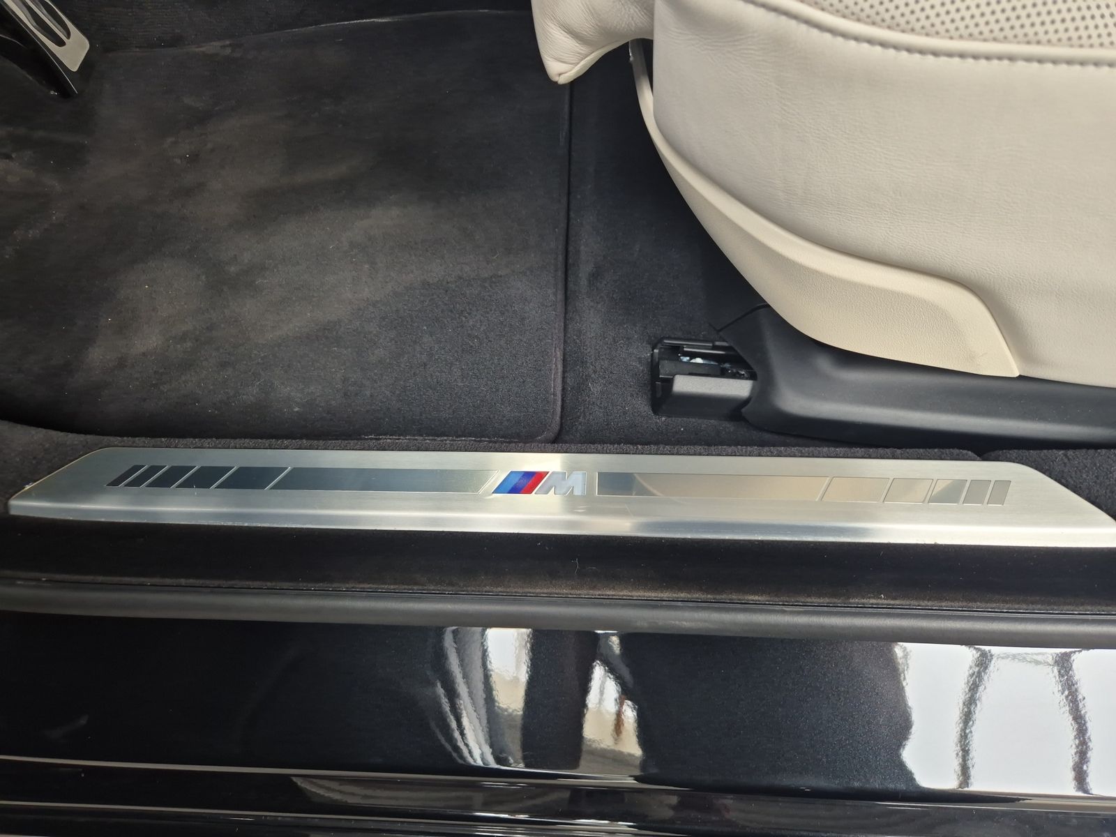 BMW 750 - Bild 28
