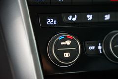 VW T-Roc 2.0 TDI Active | Navi | App | ACC | AHK VW T-Roc 2.0 TDI Active | Navi | App | ACC | AHK