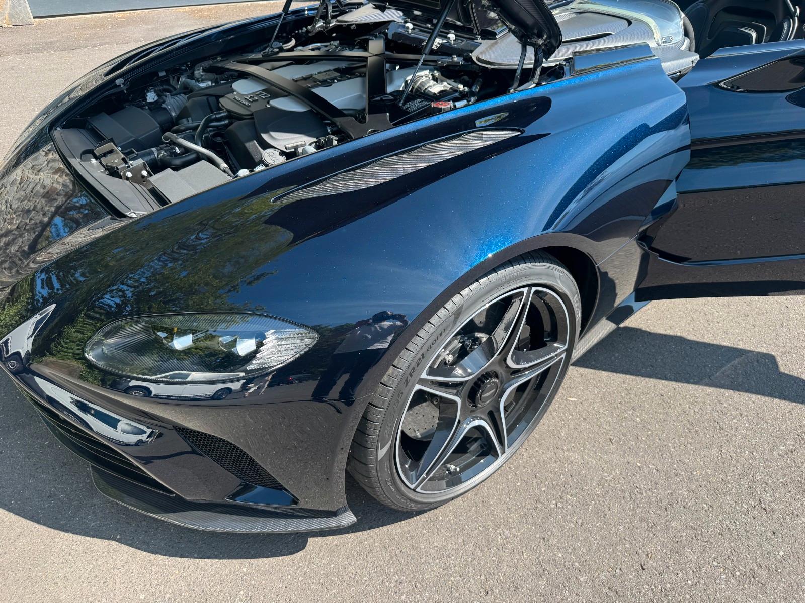 Aston Martin V12 Speedster - Nr. 87 of 88 - excellent cond.