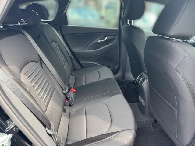 Fahrzeugabbildung Hyundai i30 FL Kombi (MY25) 1.5 T-GDI (140 PS) 48V 7-DCT