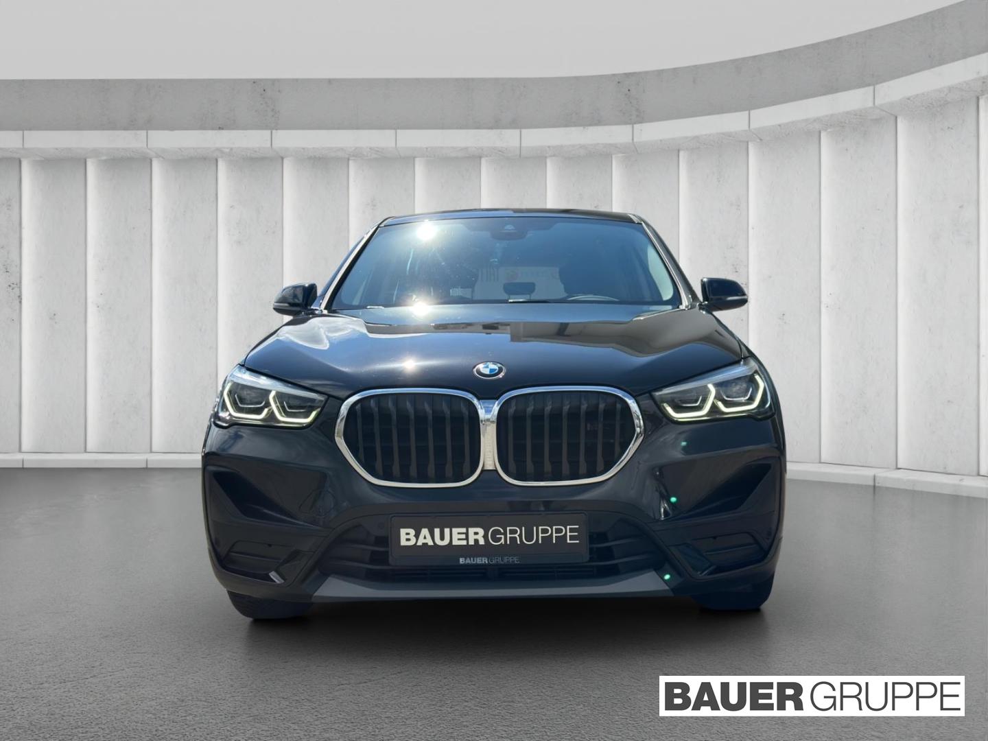 BMW X1 sDrive18d Advantage RFK AHK Navi LED El. Heck