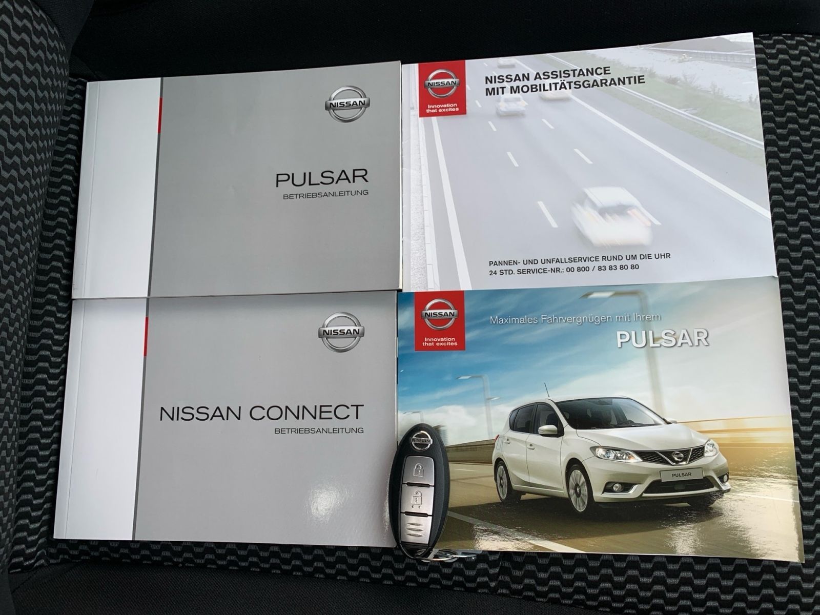 Fahrzeugabbildung Nissan Pulsar 1.2 DIG-T Acenta Navi Sitzheizung Kamera