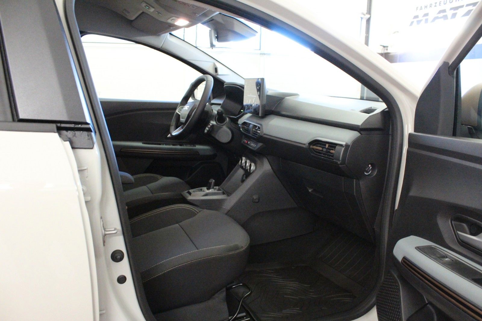 Fahrzeugabbildung Dacia Jogger Eco-G 120 Extreme 5-Sitzer  Winterp.*LPG