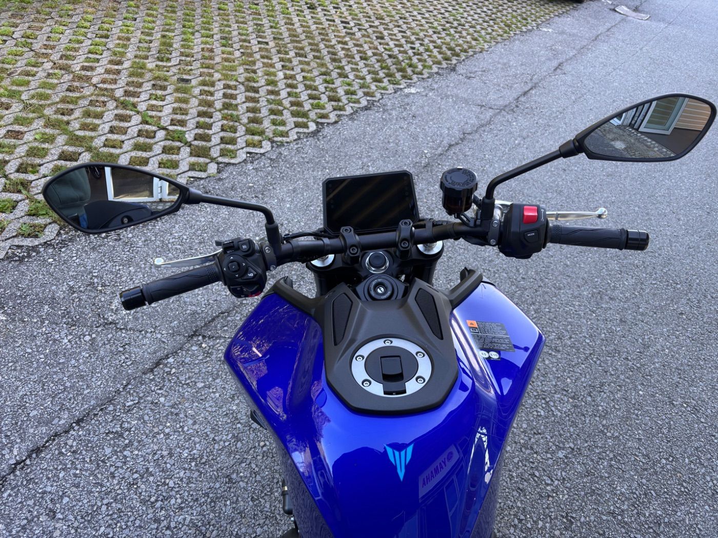 Fahrzeugabbildung Yamaha MT 09 2026 Herbst Deals auch in schwarz und Ice