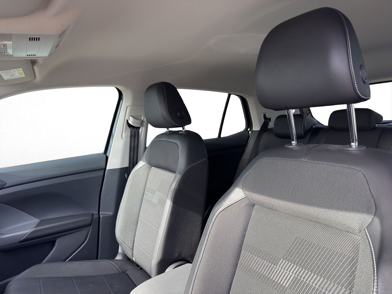 Volkswagen T-Cross - Bild 13