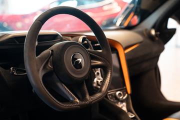 2022 Mclaren 720S — миниатюра 17