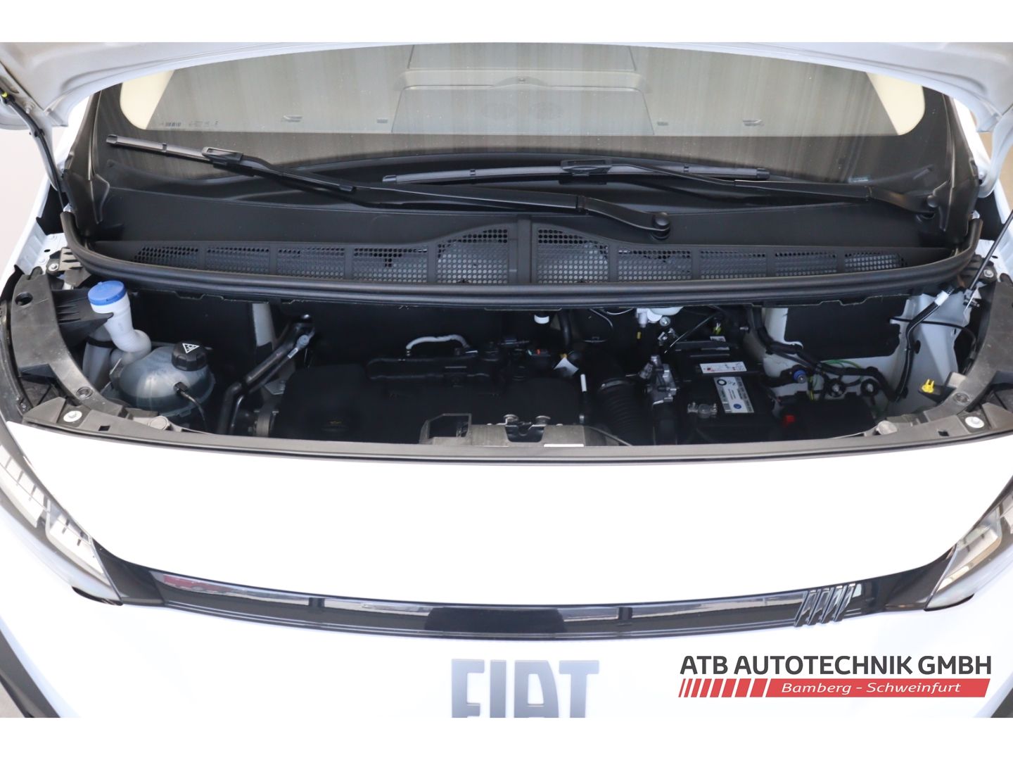 Fahrzeugabbildung Fiat Scudo Serie 2 Kastenwagen L3 2.0 Hdi 145 PS Comf