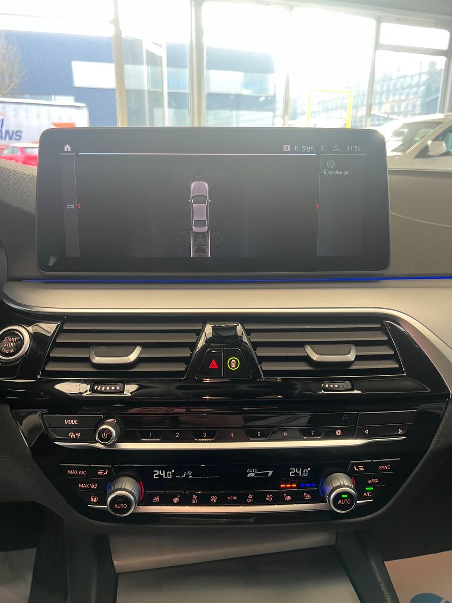 Fahrzeugabbildung BMW 520 d Lim. Mild Hybrid *SITZBELÜFTUNG*MEMORY*