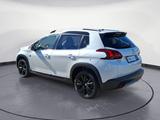 Peugeot 2008 Crossway PureTech 110 EAT6 Bluetooth PDC Ku - Peugeot 2008 mit Benzin-Antrieb: Automatik