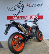 KTM 890 Duke R 2021 Modell ab 3,99% - KTM 890 DUKE R