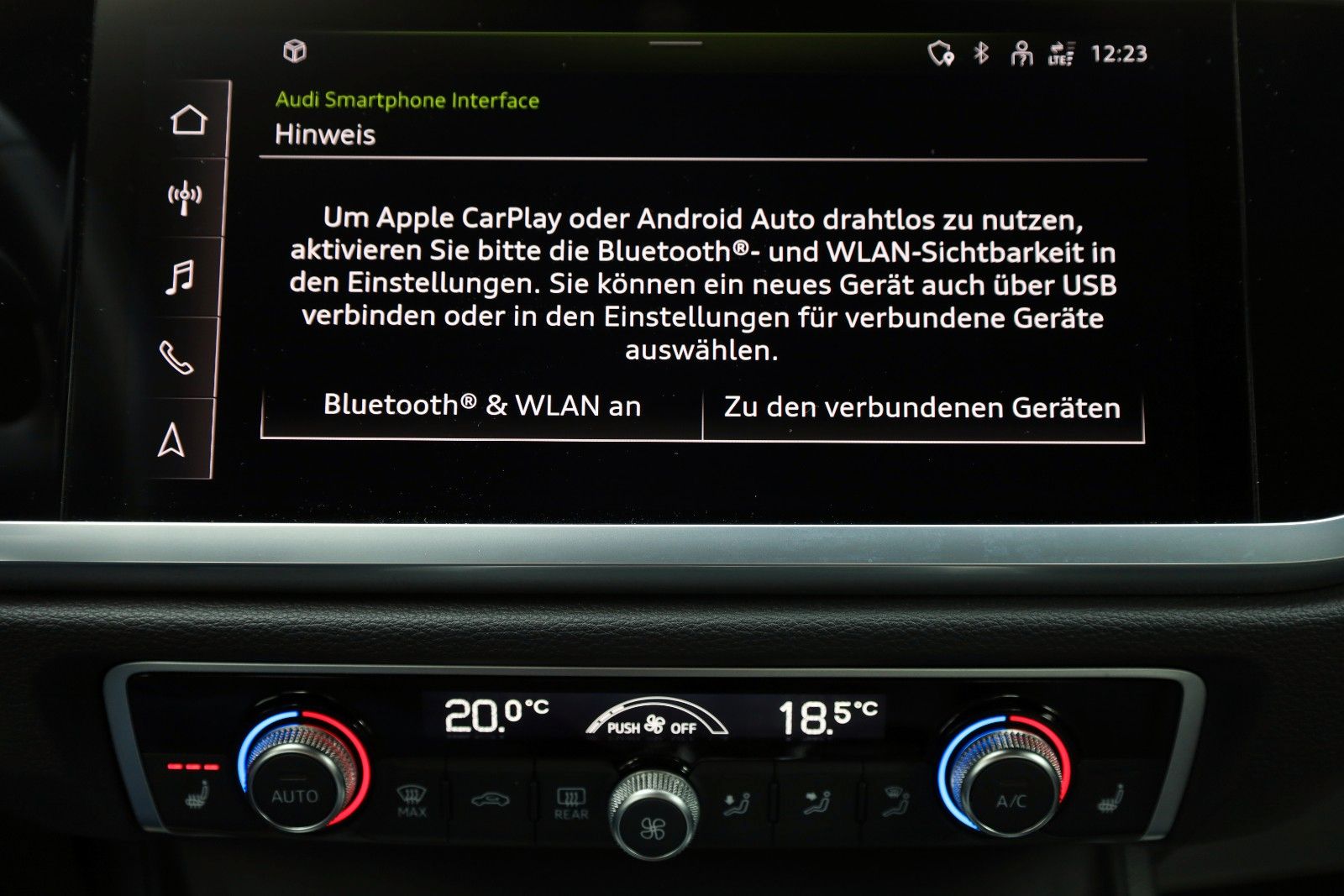 Fahrzeugabbildung Audi Q3 Sportback 45 TFSI e, Leder,Navi,SH,Kamera,AHK