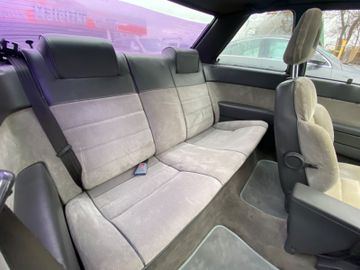 Fahrzeugabbildung Mazda 626 2.0 Oldtimer*H-Kennzeichen*Elektr. Fensterh*