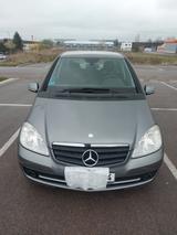 Mercedes-Benz A 160 BlueEFFICIENCY - - Mercedes-Benz A 160 Gebrauchtwagen in Mönchengladbach