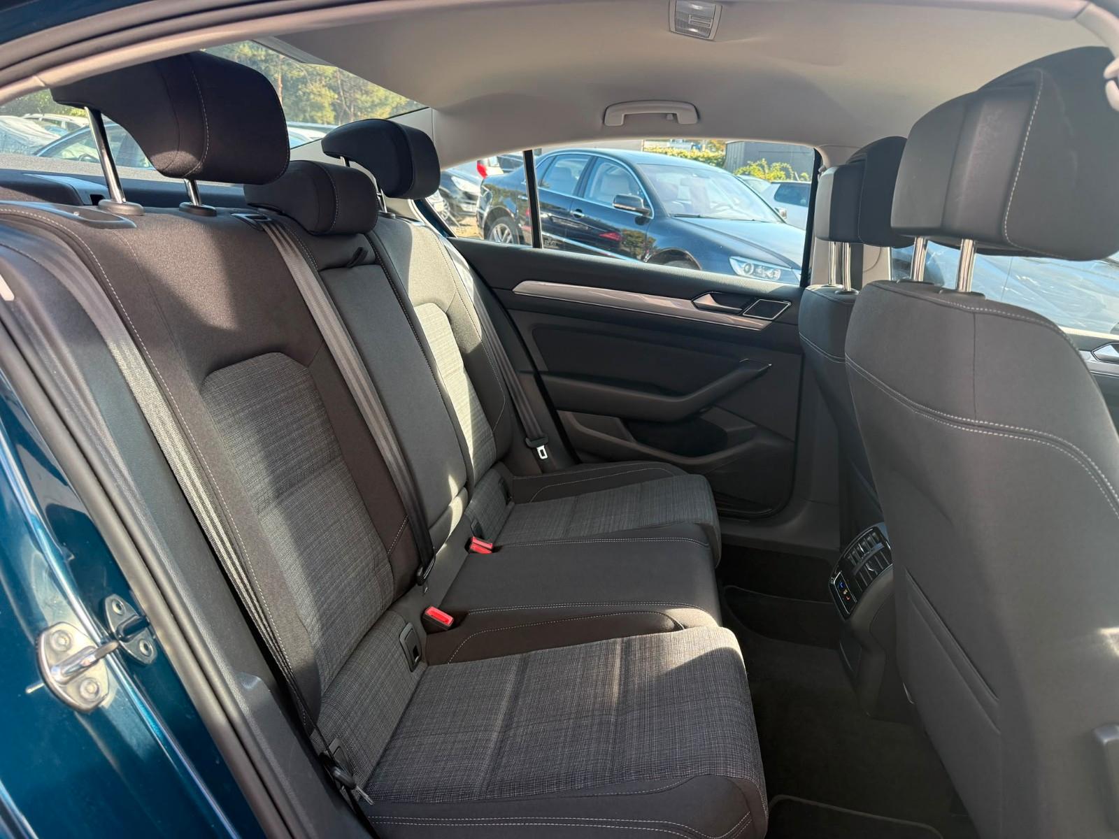 Volkswagen Passat Lim. Business