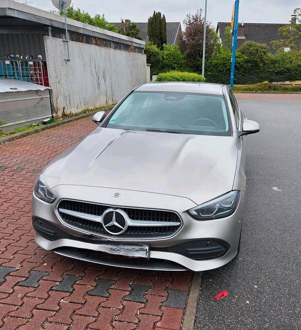 Image of Mercedes-Benz C 200