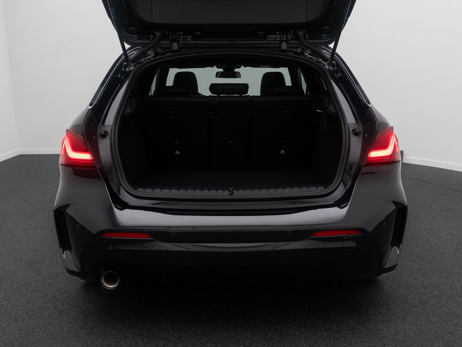Fahrzeugabbildung BMW 118i M Sport HiFi Kamera DAB Panorama Komfort