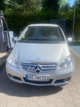 Mercedes-Benz A 160 BlueEFFICIENCY - Rentnerfahrzeug - Mercedes-Benz A 160 in Hamburg