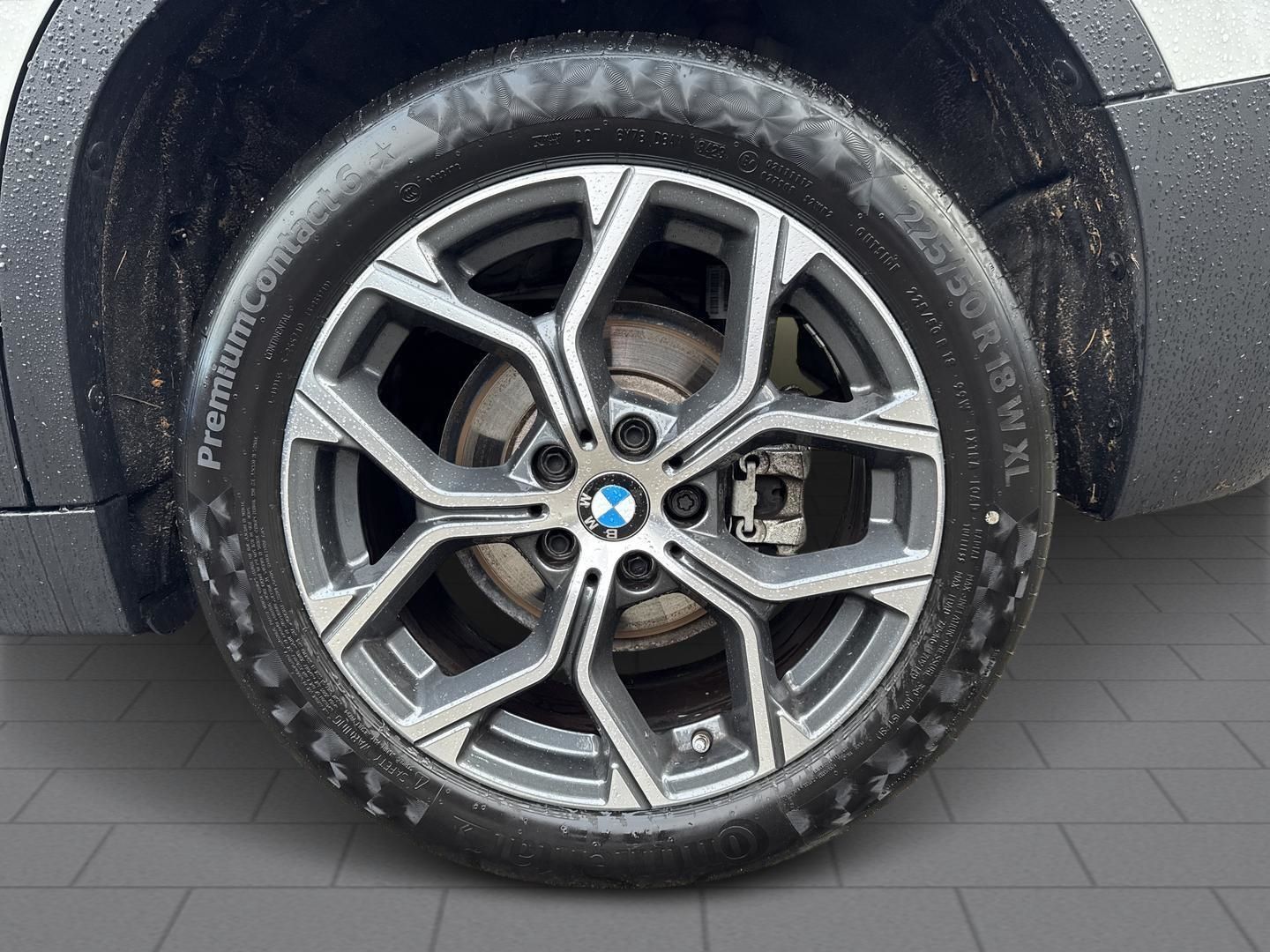 BMW X2 SDRIVE18I Navi LED El. Heckklappe Klimaautom  foto 6
