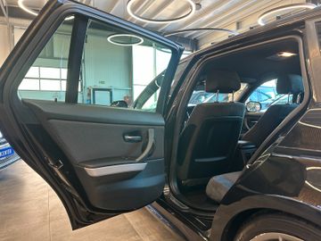 BMW 330 d Touring xDrive*AHK*Bluetooth*PDC*SHZ*Klima