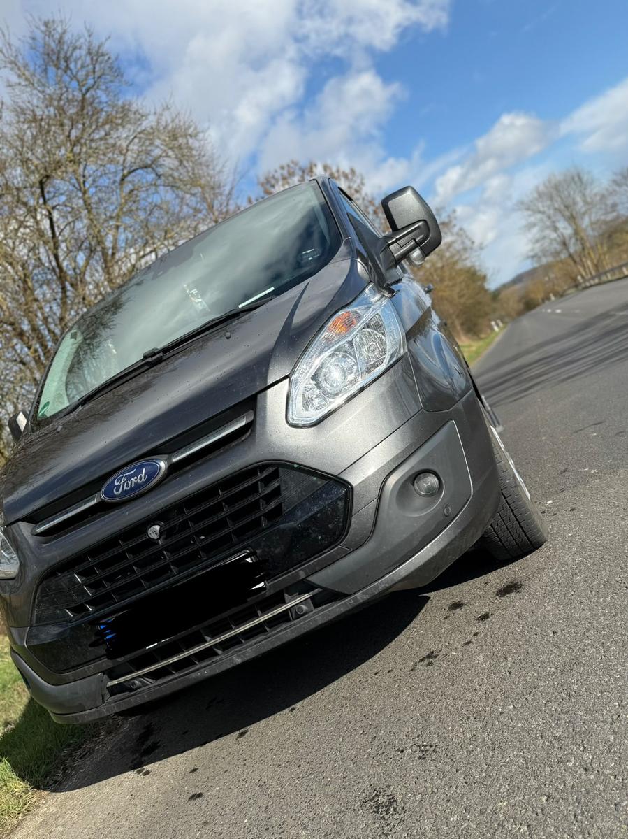 Ford Tourneo Custom