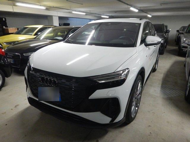 Audi Q4 E-TRON 55 S LINE/BLACK/21Z/MTRX/ACC/HuD/KAM.