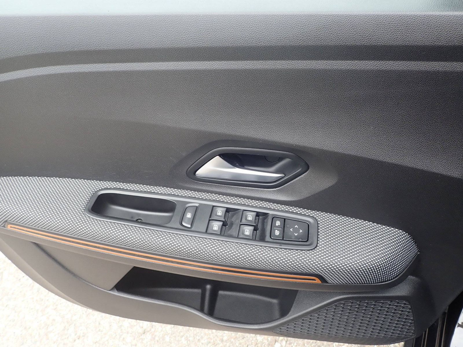 Fahrzeugabbildung Dacia Sandero Stepway Comfort TCe 100 ECO-G