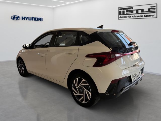 Fahrzeugabbildung Hyundai i20 Trend Navi Digitales Cockpit Apple CarPlay A