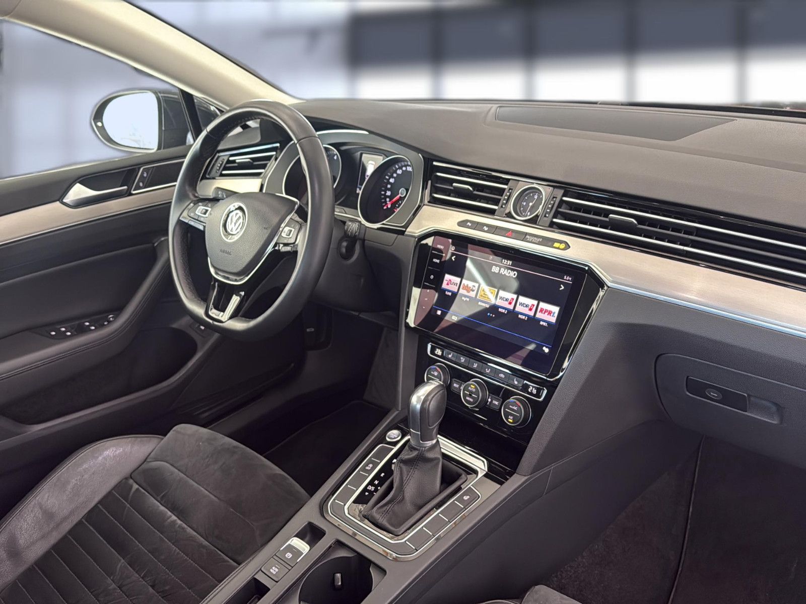 Fahrzeugabbildung Volkswagen Passat Variant Highline /unfallfrei