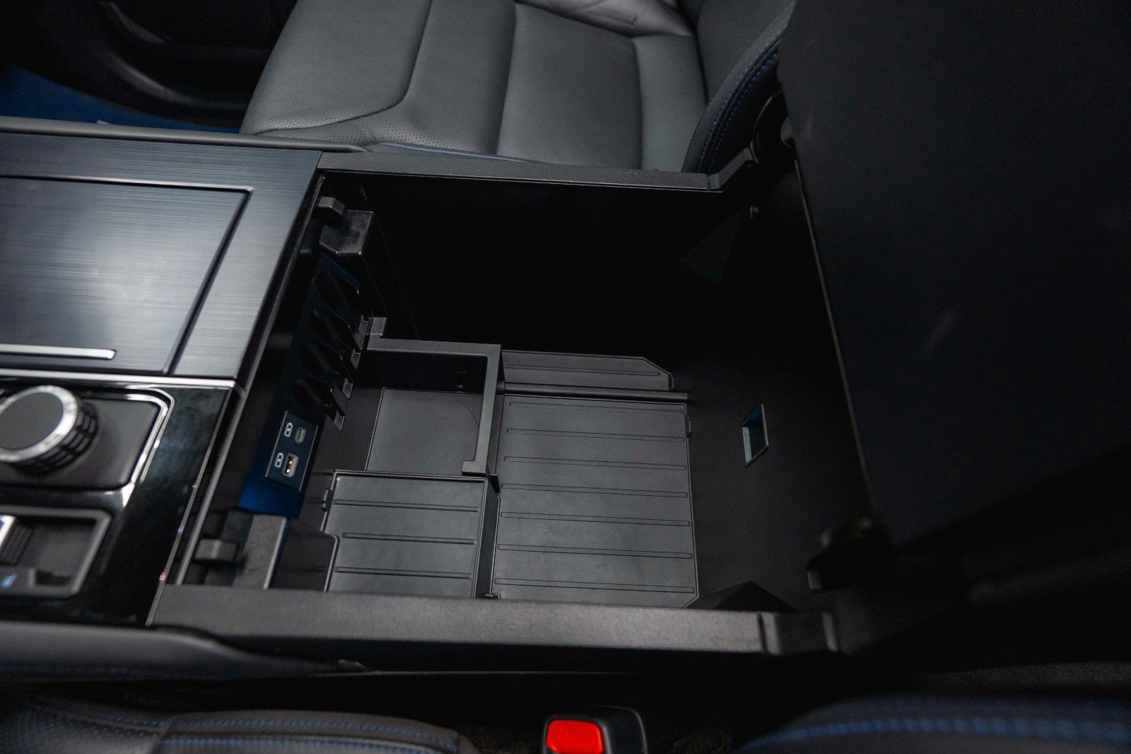 Fahrzeugabbildung Toyota Tundra PLATINUM 3.4L V6 4x4 *100%Options*19%VAT*