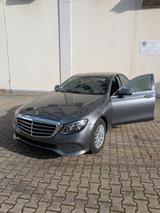 Mercedes-Benz E 220 d AVANTGARDE Autom. AVANTGARDE - Mercedes-Benz E 220 Gebrauchtwagen in Frankfurt
