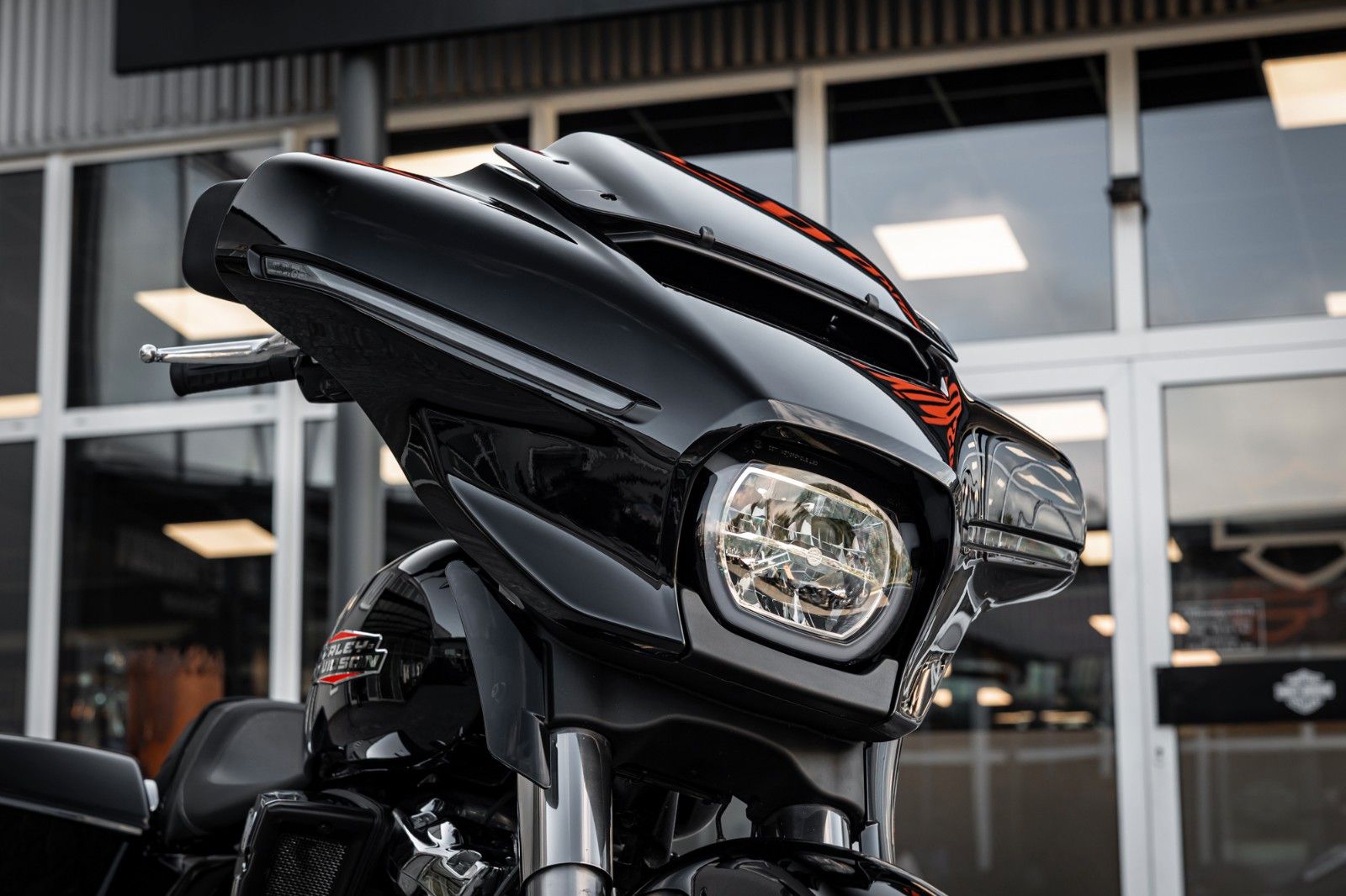 Fahrzeugabbildung Harley-Davidson Street Glide FLHX MY24 117cui- Kesstech
