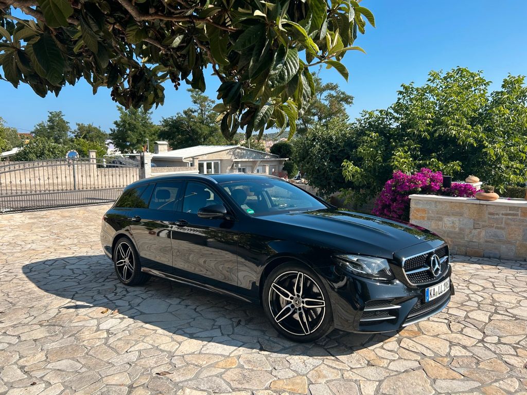 Image of Mercedes-Benz E 53 AMG