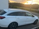 Hyundai i30 1,6 Crdi 136 ps 46500 km  ez: ... - Hyundai i30 mit Diesel-Antrieb: Ps