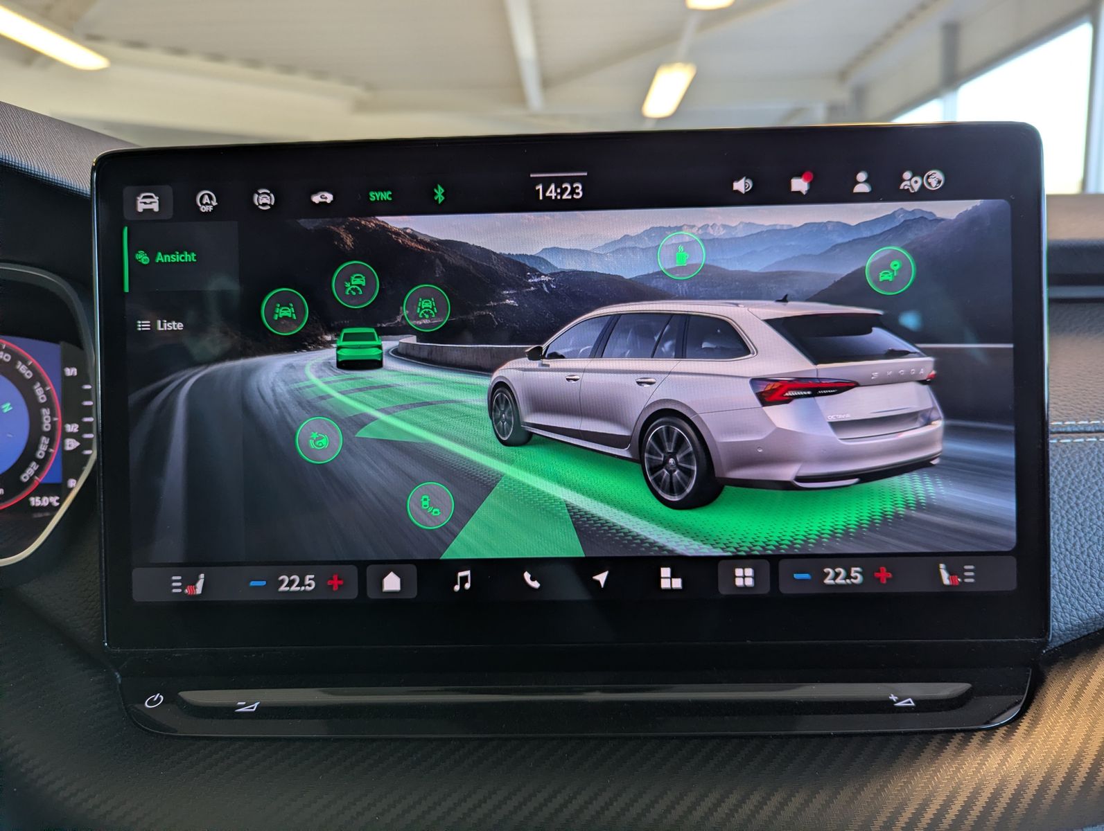 SKODA Octavia 2.0 TDI DSG Sportline Matix Assist+ 18" - Image 24