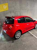 Renault Clio Renault Sport 2.0 16V Renault Sport - Renault Clio aus 2007: Sport