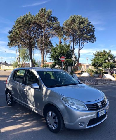 Dacia Sandero 1.4 8V GPL Lauréate