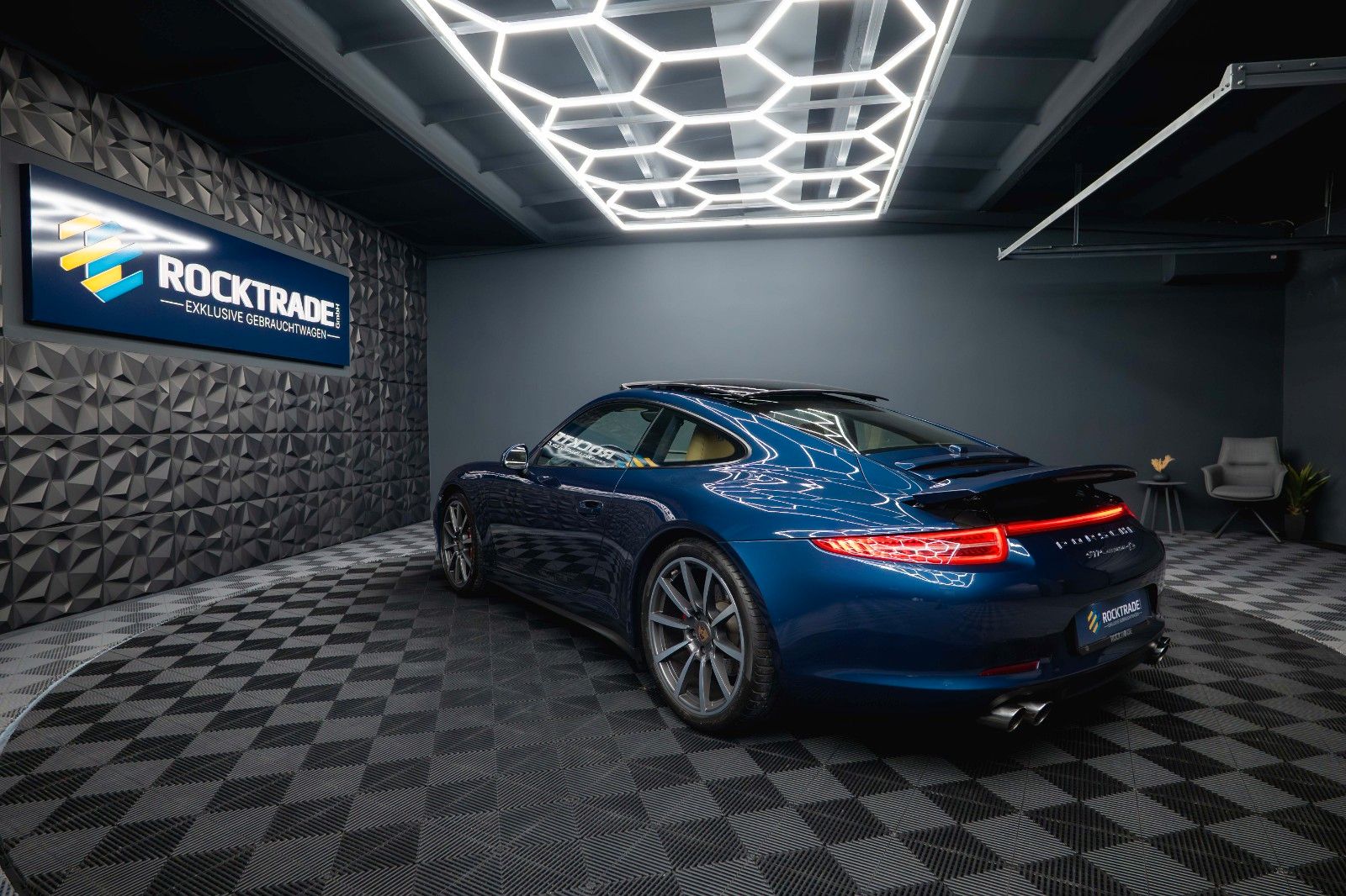 Fahrzeugabbildung Porsche 991 911 Carrera 4 S *111 Punkte*Pano*Sportabgas*