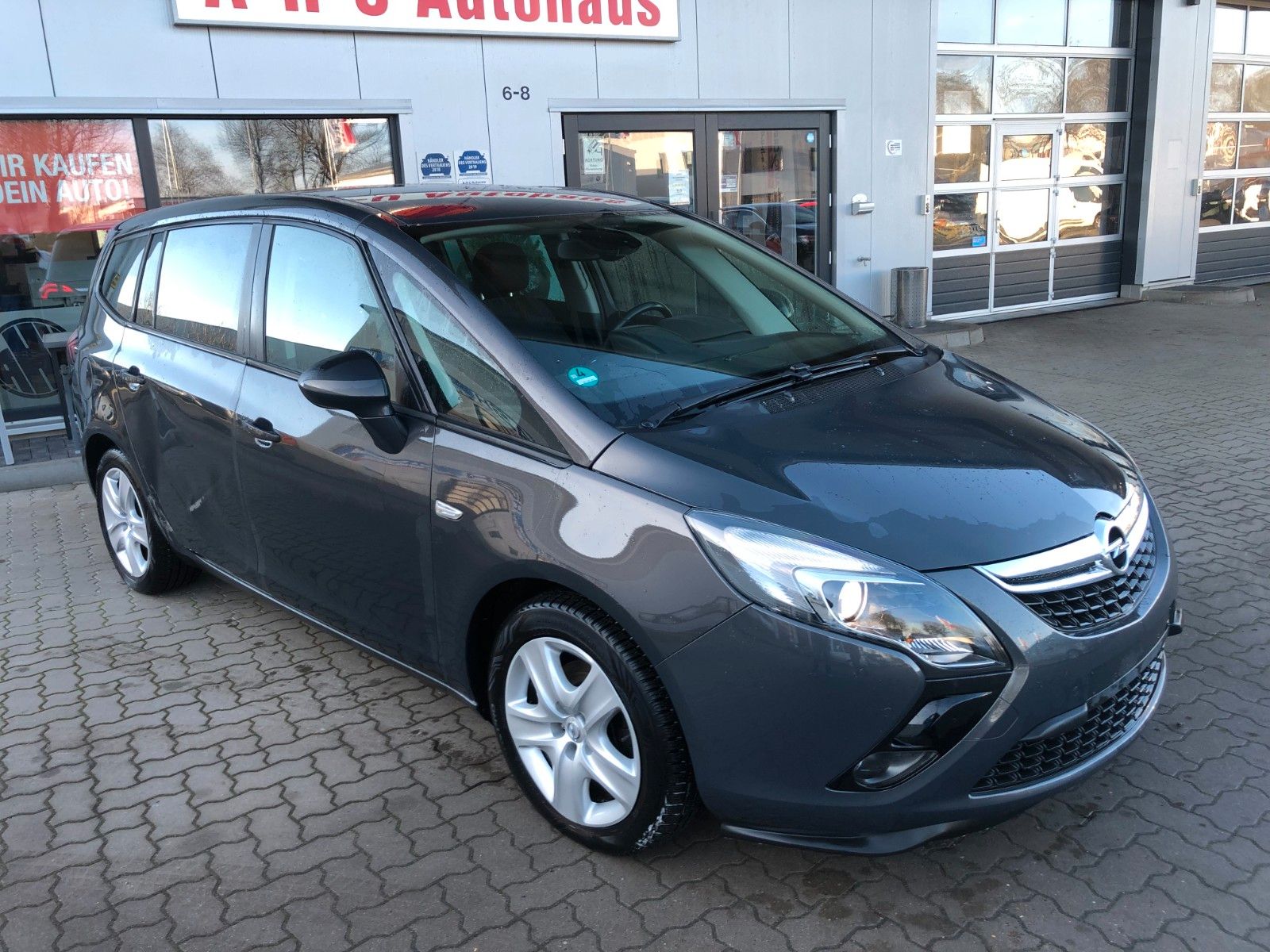 Fahrzeugabbildung Opel Zafira C Tourer Edition 7 Sitzer