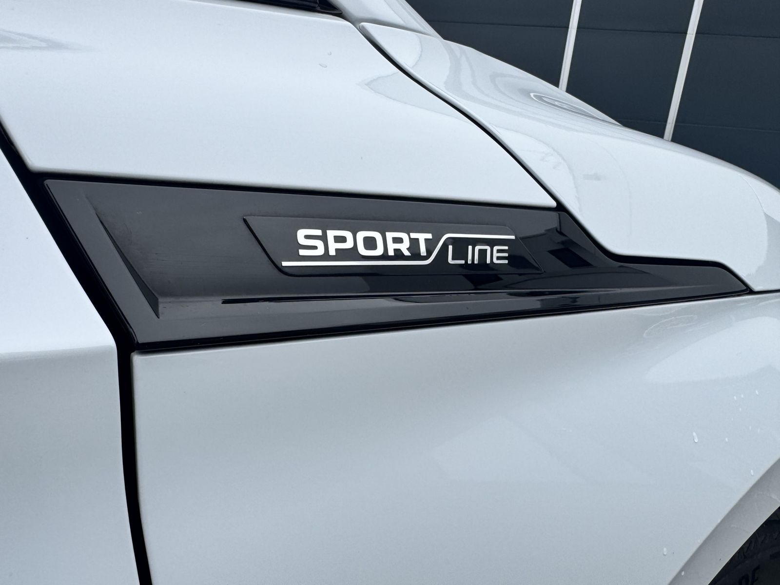 Skoda Enyaq IV80 x Sportline | AHK | Wärmepumpe imagem 2