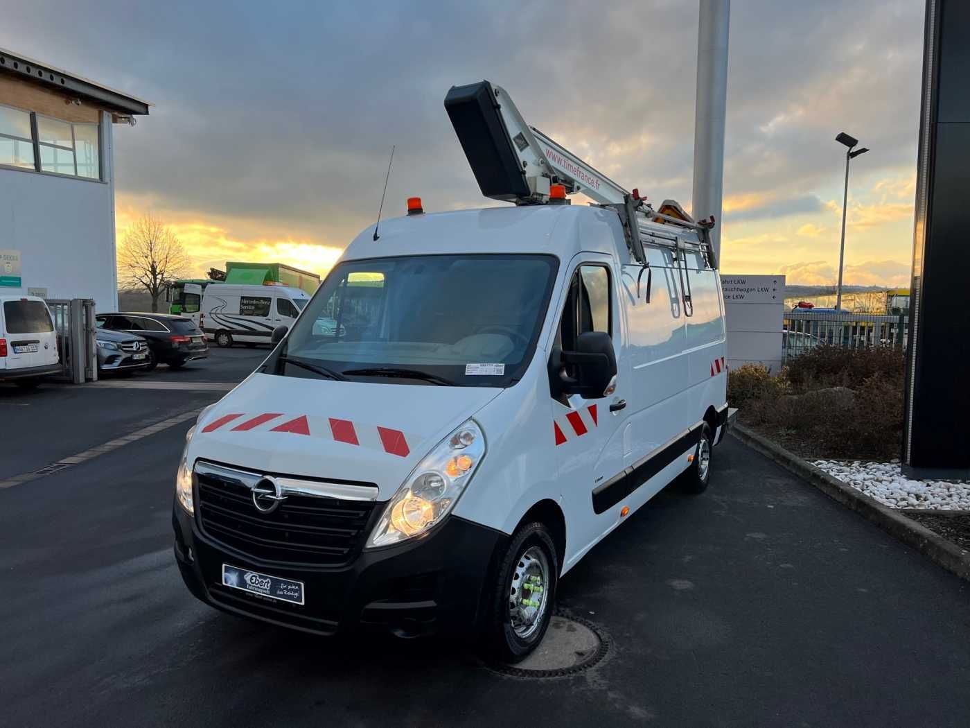 Fahrzeugabbildung Opel Movano 2.3 CDTI / VERSALIFT ETL-32, 12m
