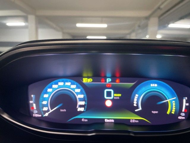 3008 GT Plug-In Hybrid 225 e-EAT8
