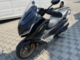 Zontes 368E mit viel Zubehör. Leistungsstarker Scooter - Zontes 368 E