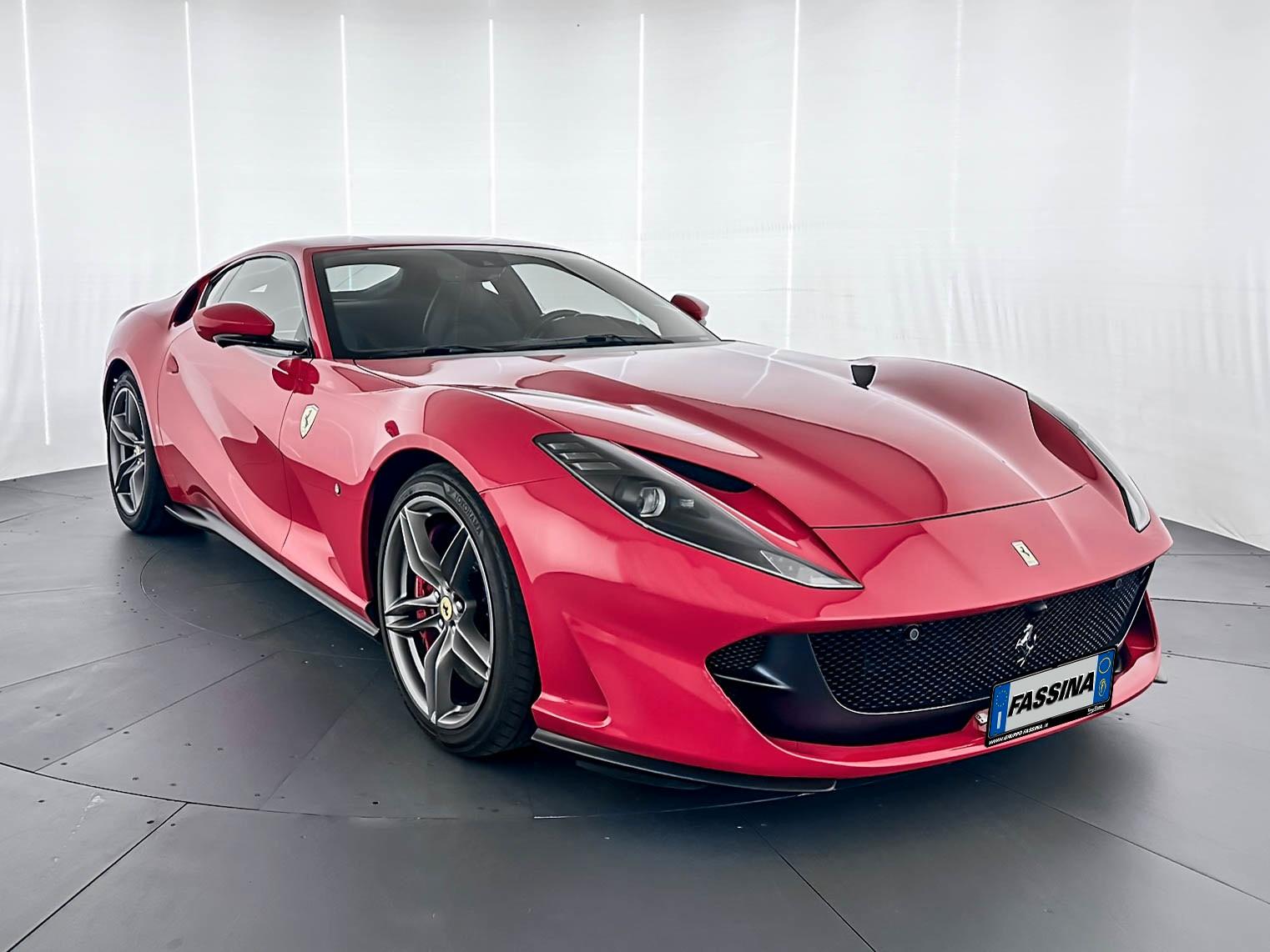 Ferrari 812 6.5 V12 Superfast DCT