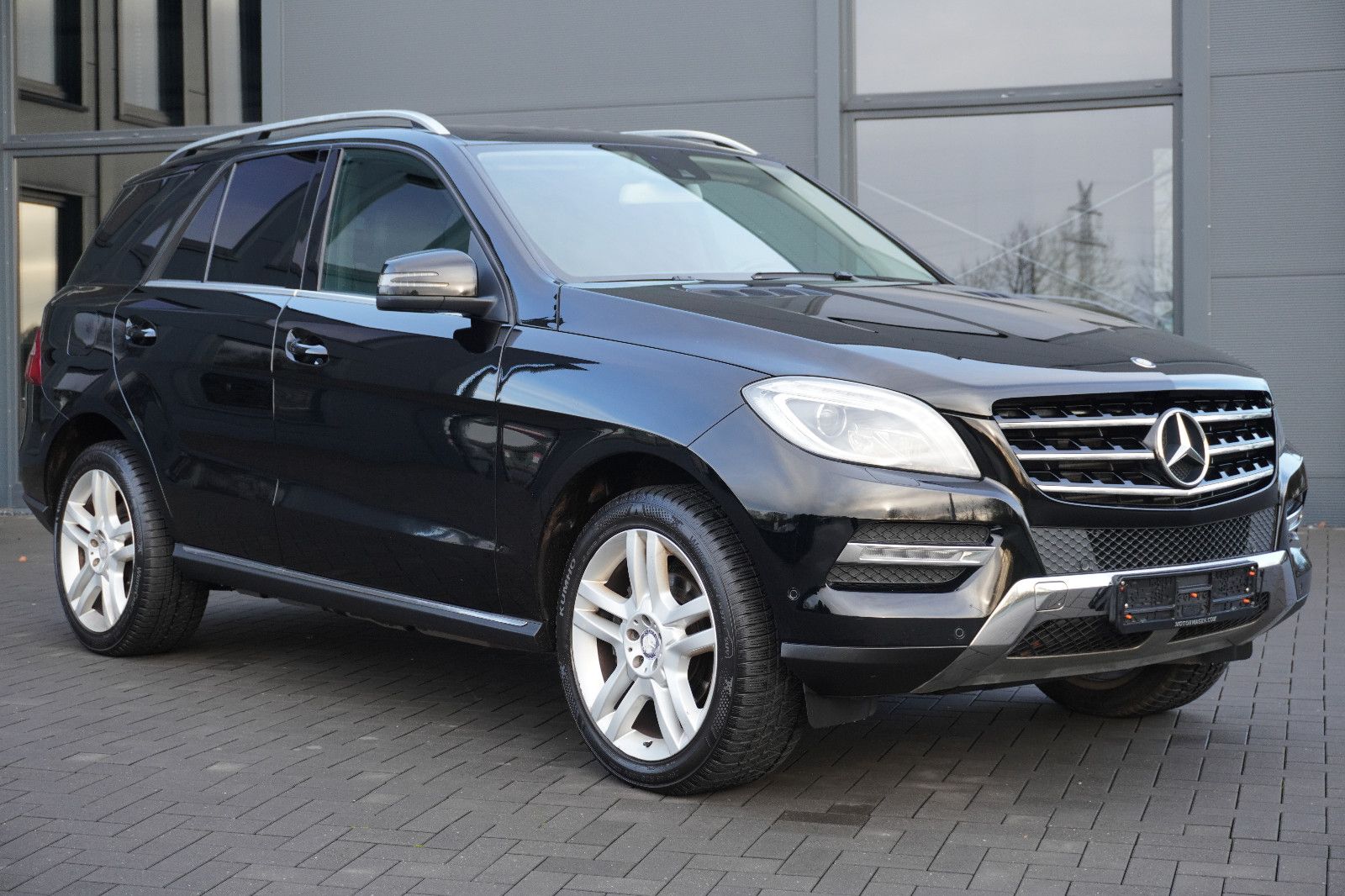 Fahrzeugabbildung Mercedes-Benz ML 250 CDI BlueTec