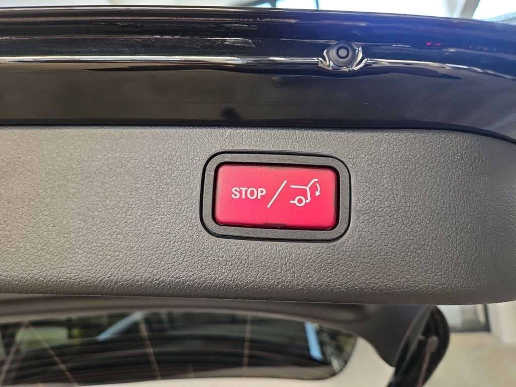 Fahrzeugabbildung Mercedes-Benz C 200 T Avantg. AHK Distronic+ 360° LED Ambie.