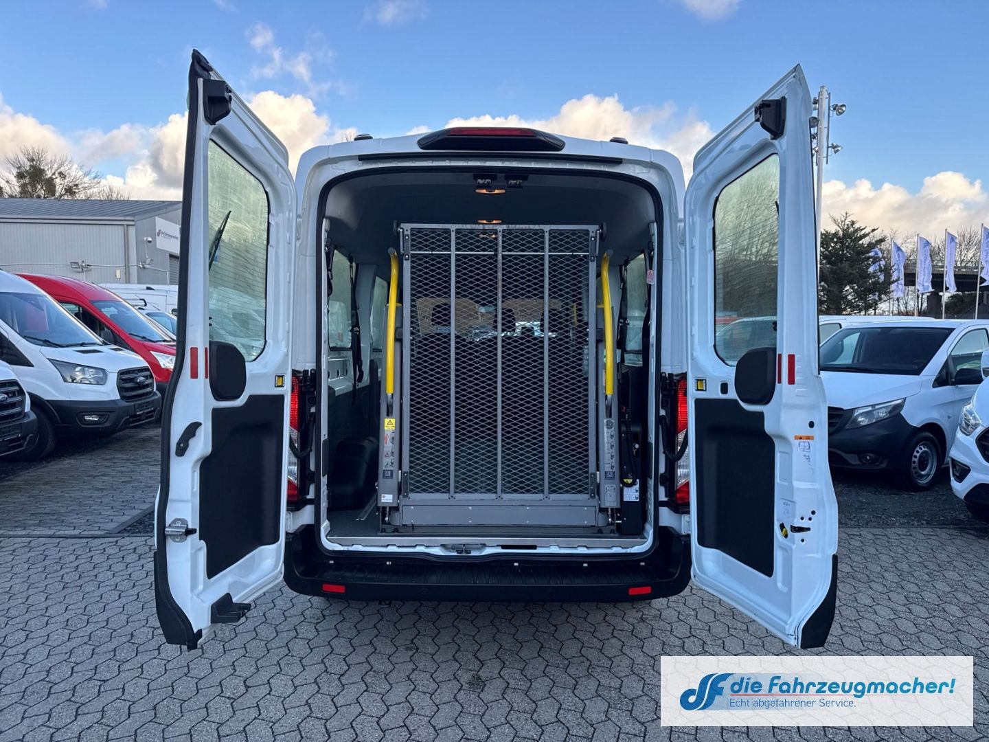 Fahrzeugabbildung Ford Transit Kombi 350 L3 Trend Notbremsass. Temp Tel